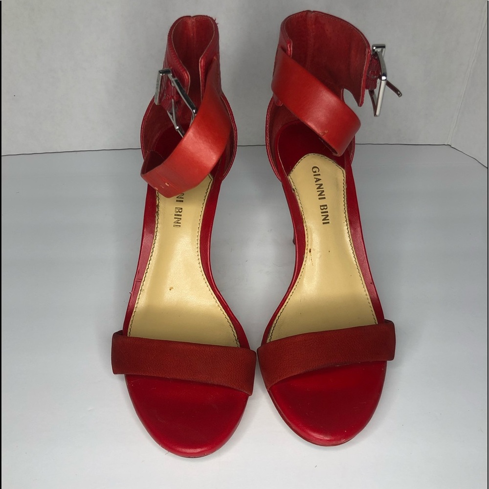 Gianni Bini Red Heels